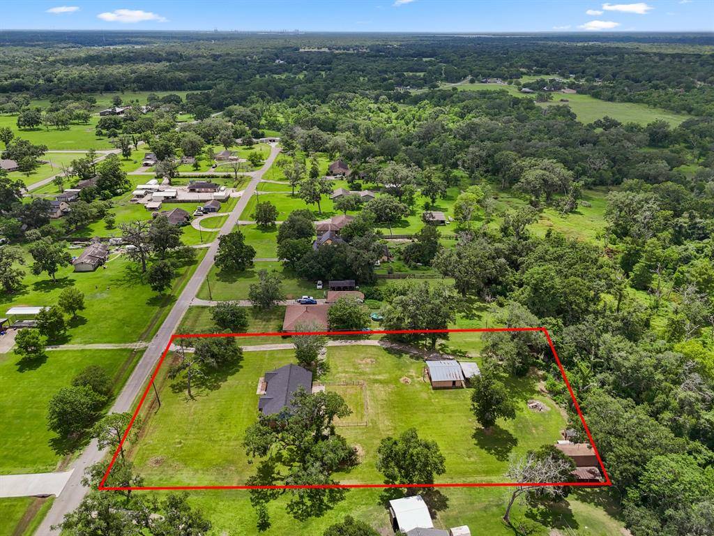 4432 County Road 886, Brazoria, TX 77422