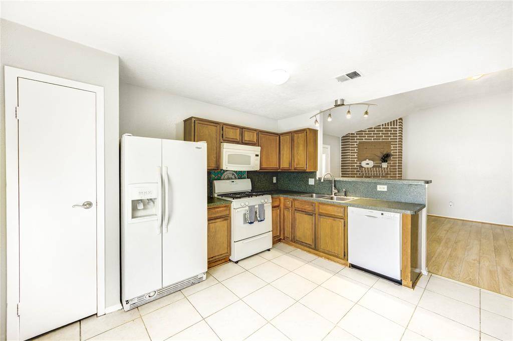 Houston, TX 77084,5207 Beaverhill DR