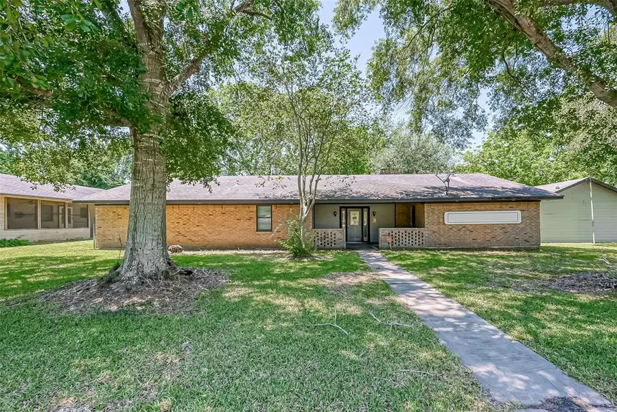 3202 Wagon Trail RD, Pearland, TX 77584