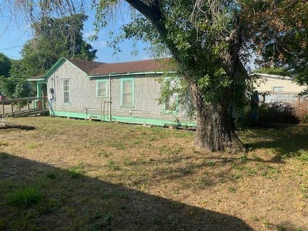 La Grange, TX 78945,761 E Fannin ST