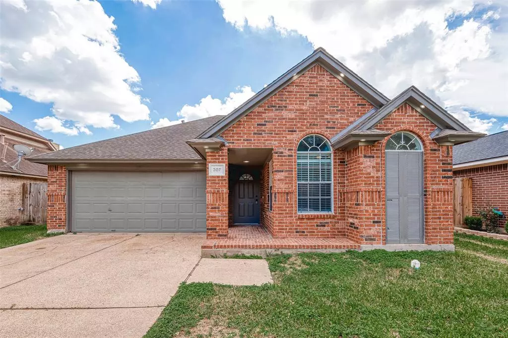 Pasadena, TX 77502,307 Kensington CT