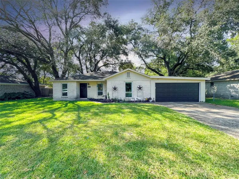 4032 Avenue O, Santa Fe, TX 77510