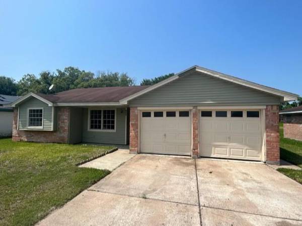 6206 Opal ST, Texas City, TX 77591