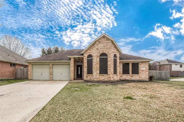 4702 Mohegan CT, Baytown, TX 77521