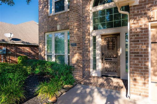 2703 Night Song DR, Pearland, TX 77584