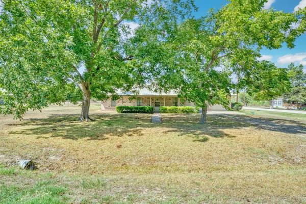 3238 Zulch RD, North Zulch, TX 77872