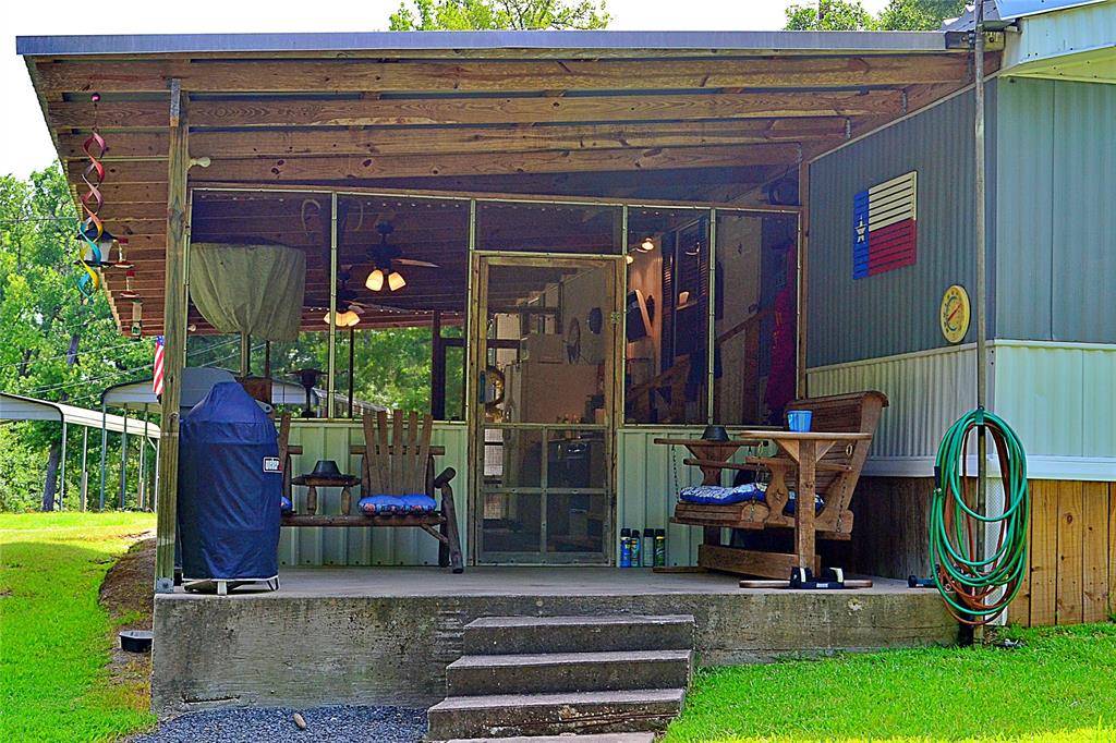 Trinity, TX 77320,14 Finley DR
