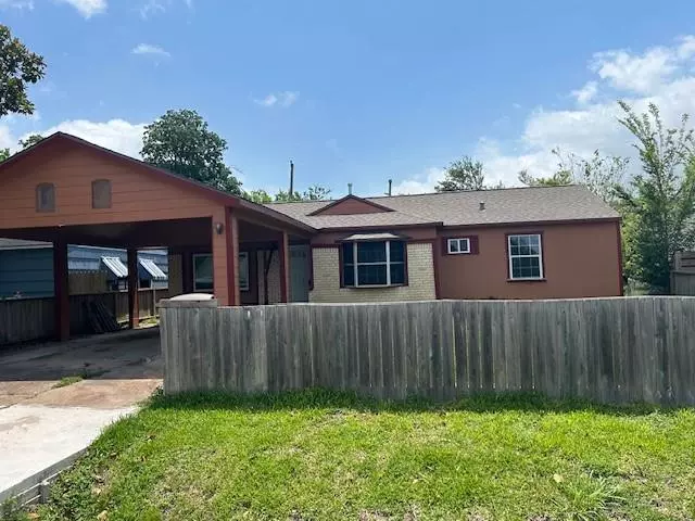 Houston, TX 77051,10113 Sierra DR