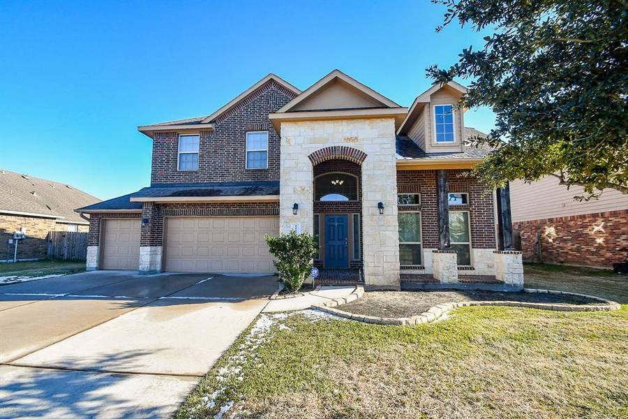 11626 Eagle Ridge DR, Mont Belvieu, TX 77535