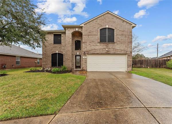 2101 Goldfinch LN, League City, TX 77573