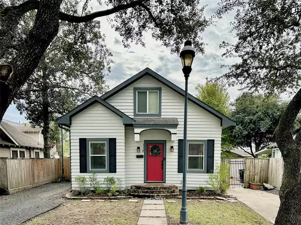 112 Munford ST, Houston, TX 77008