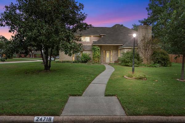 24718 Gilbough DR, Tomball, TX 77375