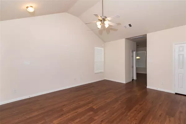 Houston, TX 77044,9722 Cira CT