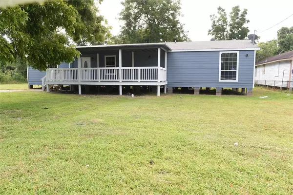 5305 Phillips ST, Texas City, TX 77591