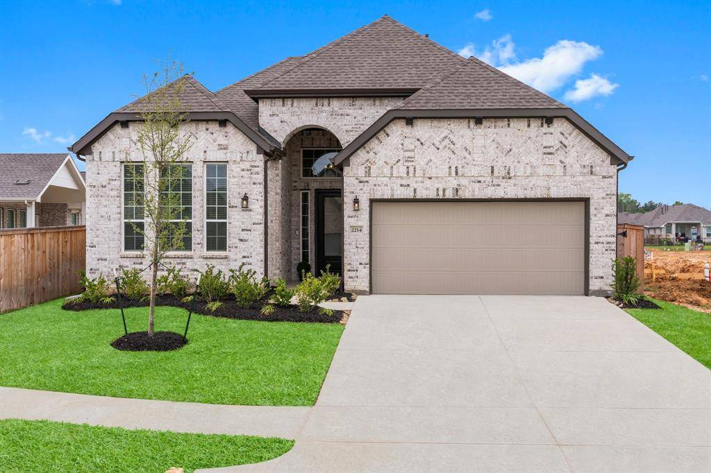 2214 Cold Stream LN, Tomball, TX 77375