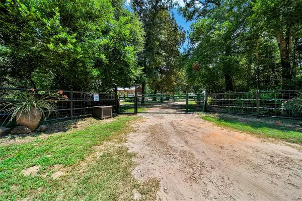 250 Jack Turner RD, Cleveland, TX 77328