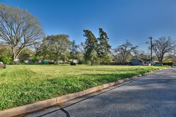 Brenham, TX 77833,000 Rhames AVE