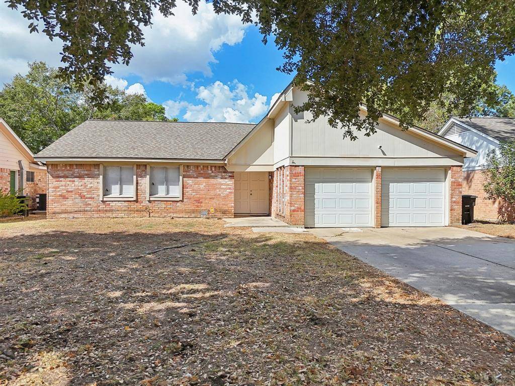 8206 Willow Forest DR, Tomball, TX 77375
