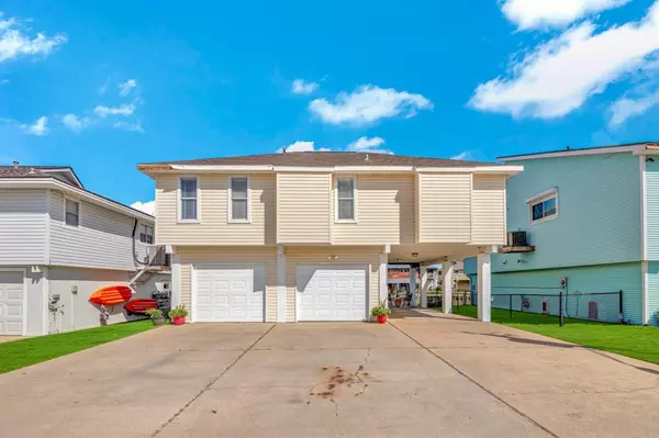 1159 Sailfish ST, Bayou Vista, TX 77563