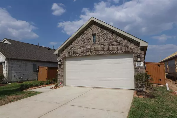 8118 Royal Breeze DR, Cypress, TX 77433