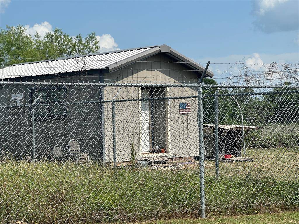 Navasota, TX 77868,9611 County Rd 420