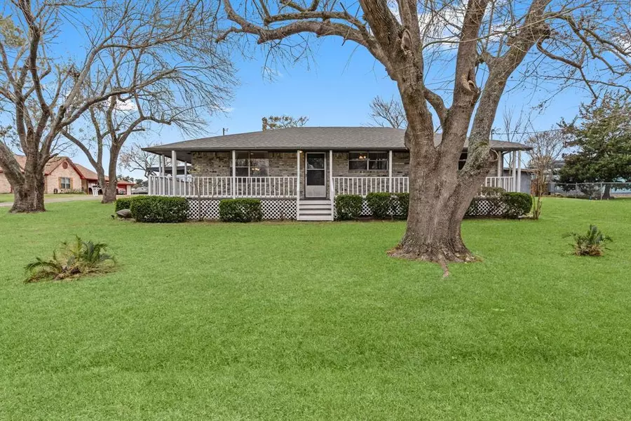 10 Hillcrest ST, Point Blank, TX 77364