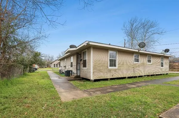 590 Prince ST, Beaumont, TX 77703