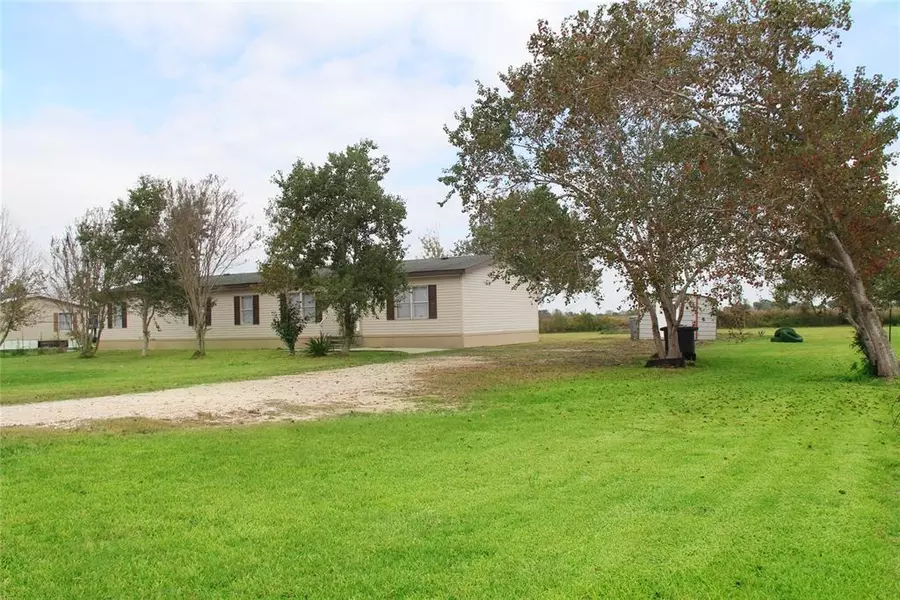 3227 Fm 1942 RD, Crosby, TX 77532