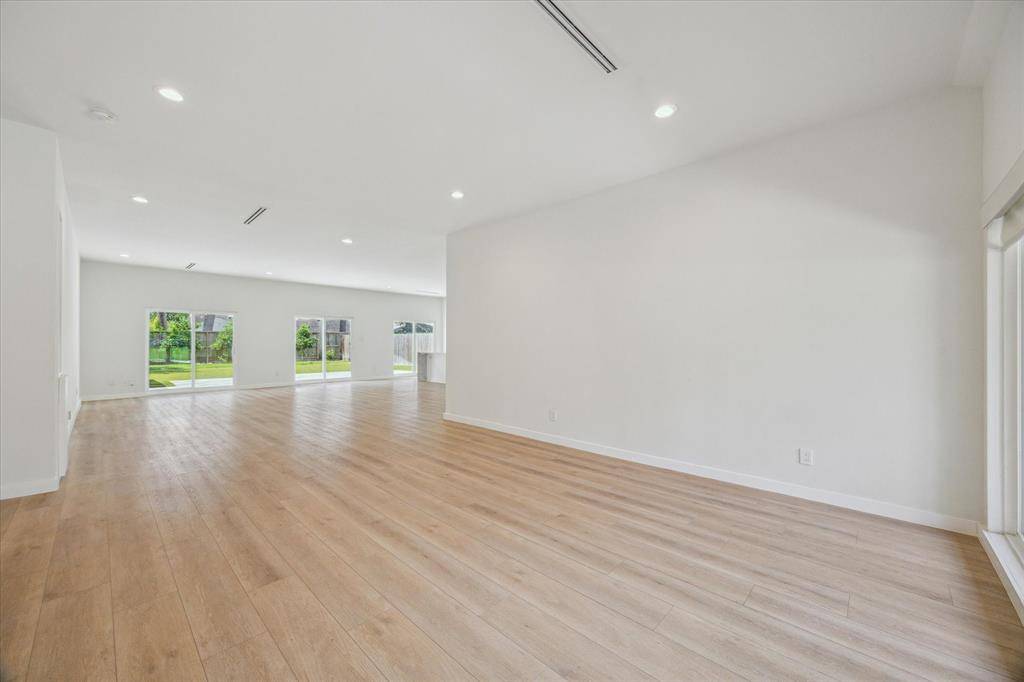 Houston, TX 77043,10225 Shadow Oaks DR