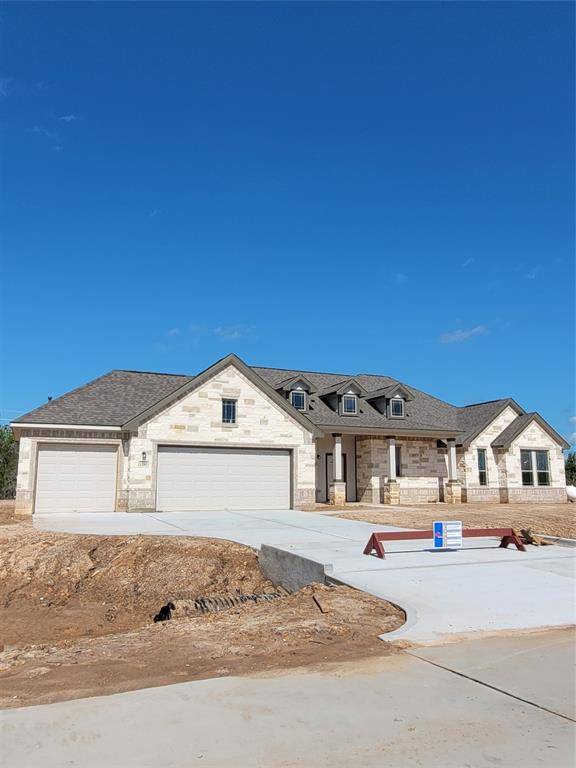 1281 Southfork Ranch DR, Sealy, TX 77474