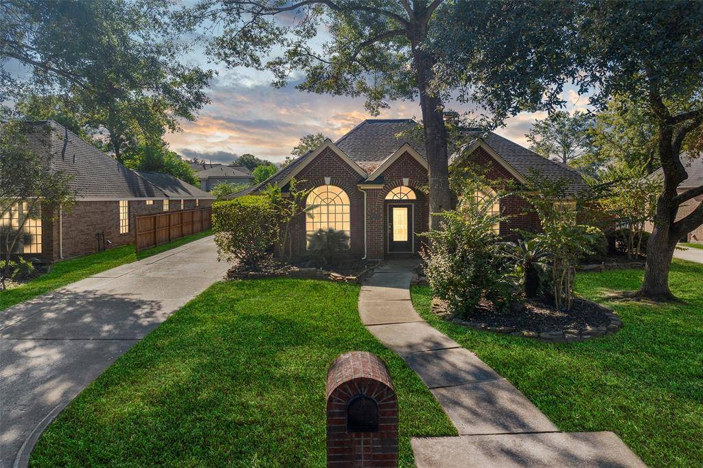 20007 Forest DR,  Spring,  TX 77388