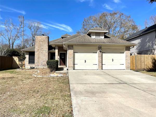 2514 S Mission CIR, Friendswood, TX 77546