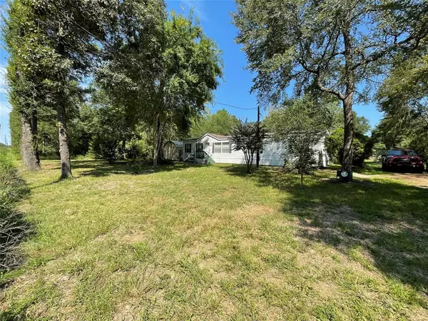 6275 Carter RD, Waller, TX 77484