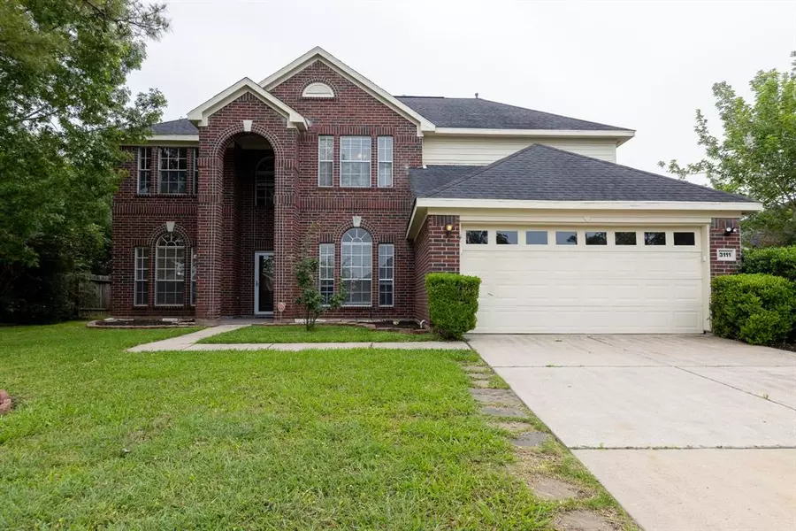 3111 Glencullen LN, Pearland, TX 77584