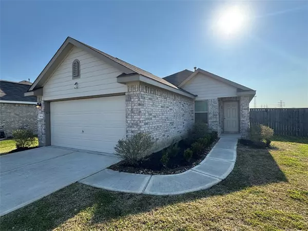 8630 Wooster Trails DR, Baytown, TX 77521