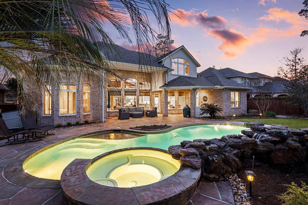 14 Strawberry Canyon PL,  The Woodlands,  TX 77382