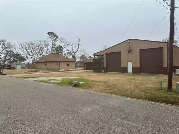 Angleton, TX 77515,625 County Road 698