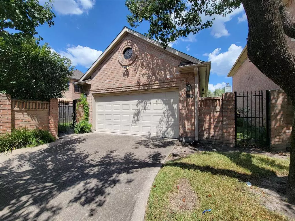 Houston, TX 77040,6842 Oakwood Trace Court