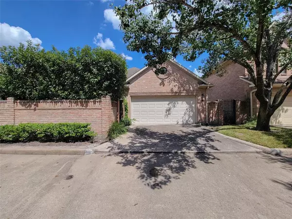 Houston, TX 77040,6842 Oakwood Trace Court