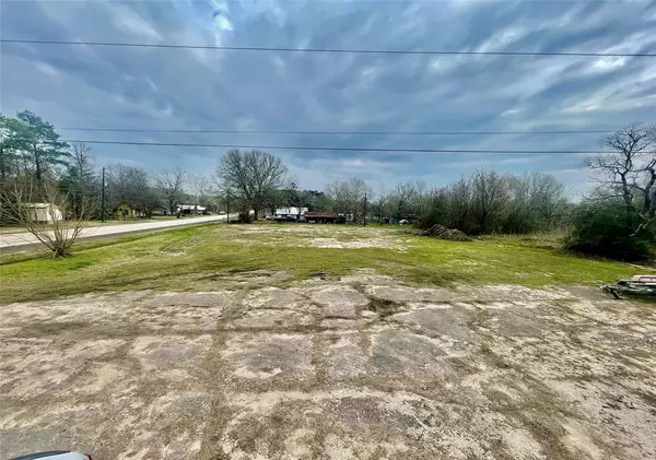 na E 1st ST, Groveton, TX 75845