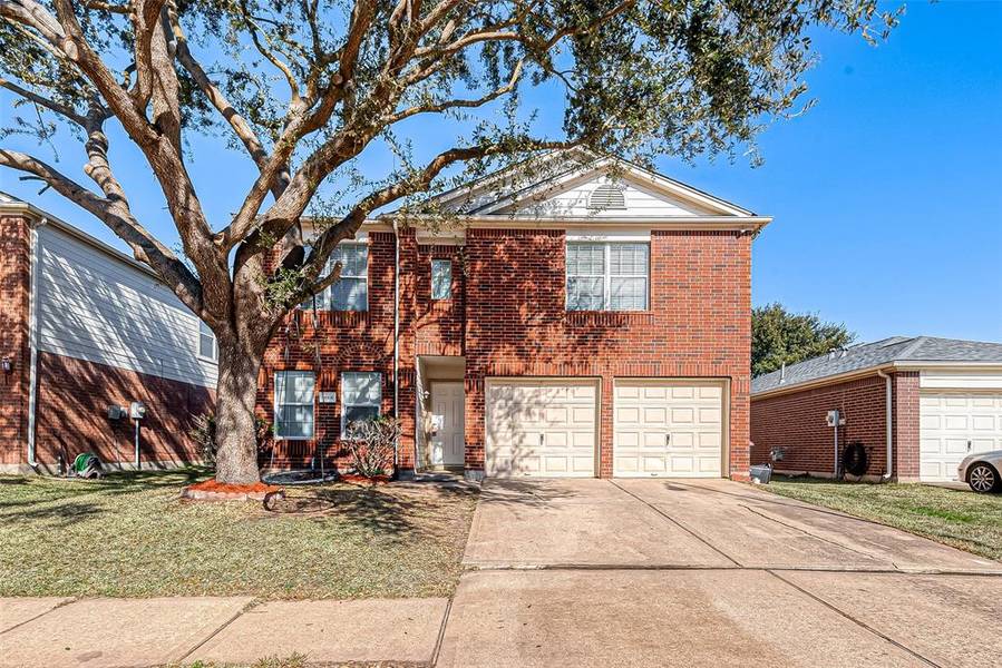 14906 Sugar Mist LN, Sugar Land, TX 77498