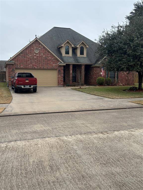 108 Pintail DR, Clute, TX 77531