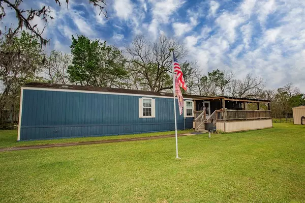 Sweeny, TX 77480,711 County Road 728B