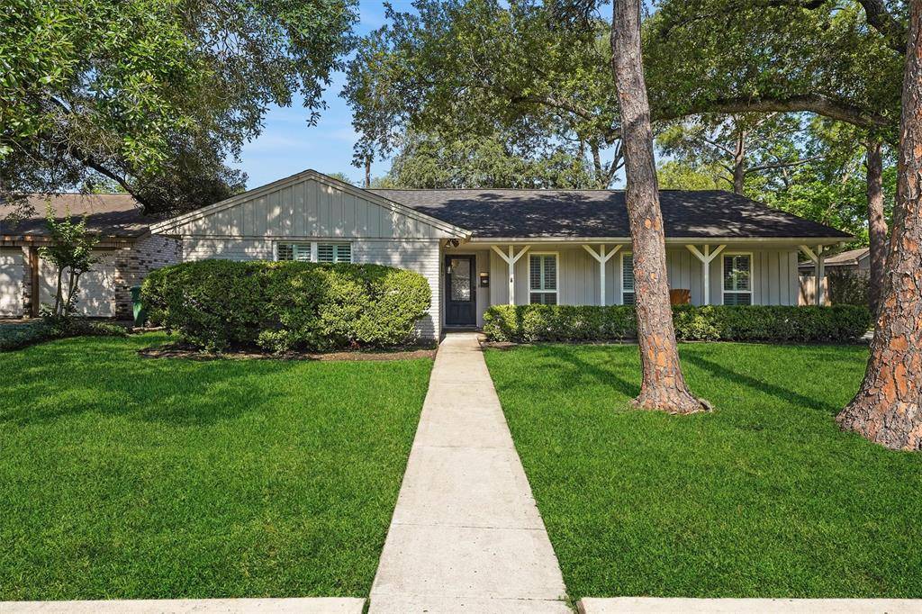 11914 Atwell DR, Houston, TX 77035