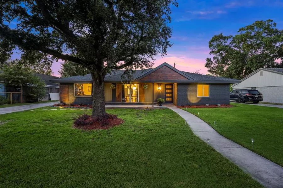 5238 Willowbend BLVD, Houston, TX 77096