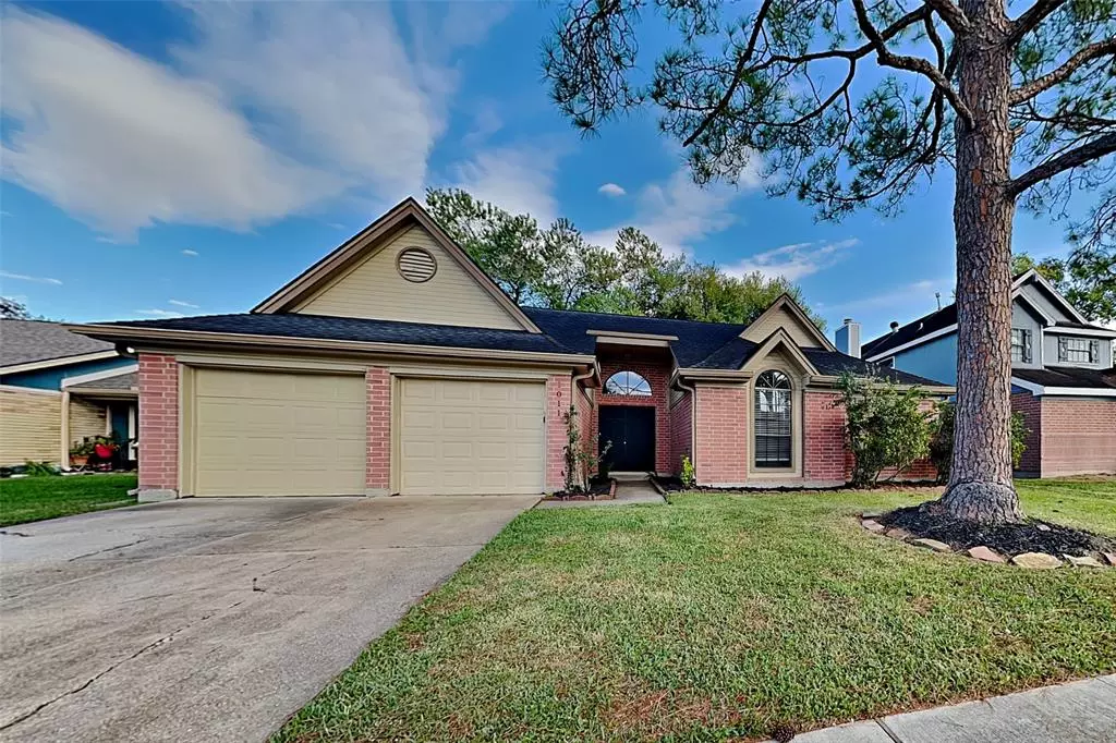 Pearland, TX 77584,1011 Saint John DR