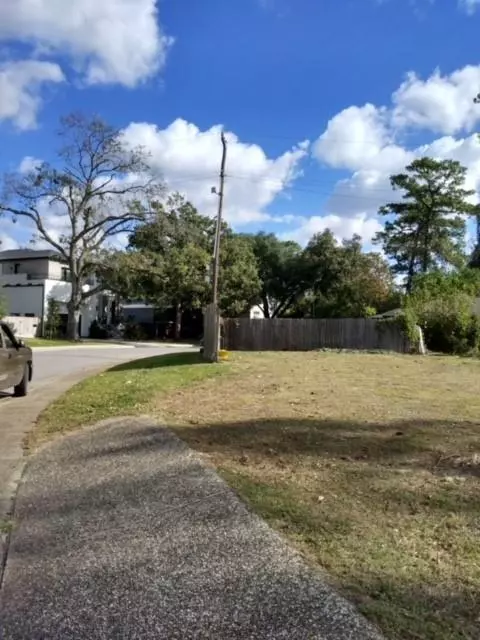 Houston, TX 77008,1134 Wynnwood LN