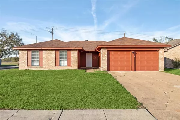 1666 Meadow Green DR, Missouri City, TX 77489