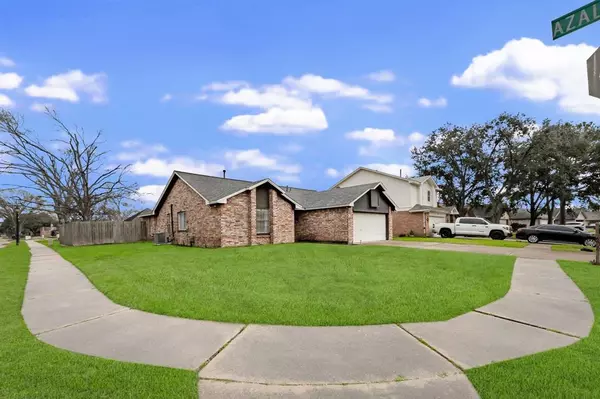 6926 Eagle Ridge DR, Katy, TX 77449