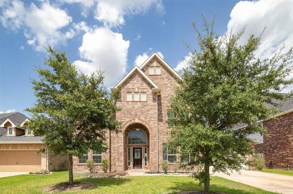 9407 Wheatfield LN, Rosenberg, TX 77469